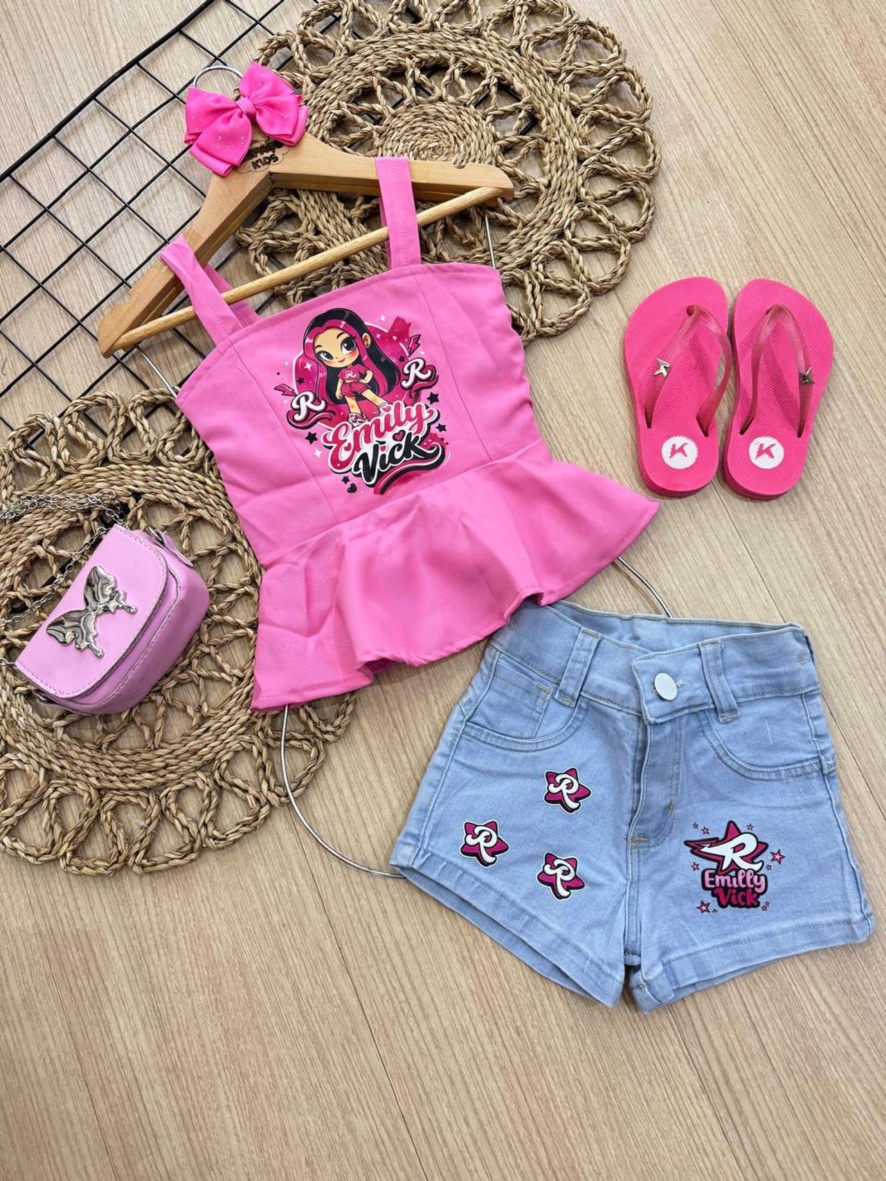 Conjuntinho Emilly Vick 15 (Short Jeans)