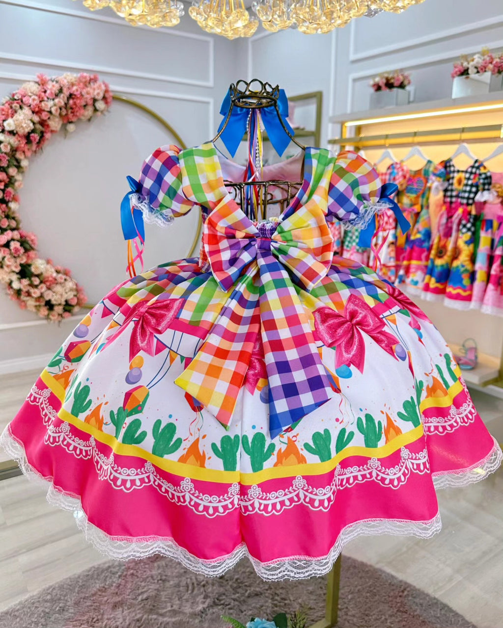 Vestido de Festa Junina Infantil Luxo Rosa com Tule e Fitinhas