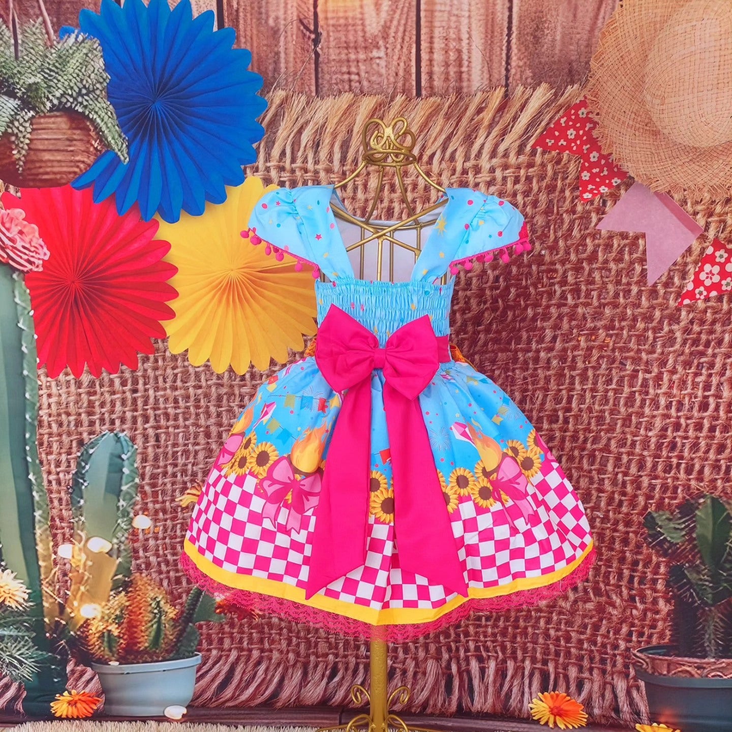 Vestido de Festa Junina Infantil Luxo Rosa com Tule e Fitinhas